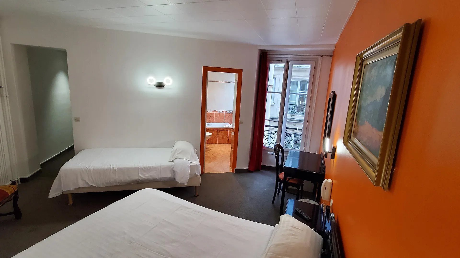 ***  Hotel Metropol Parigi Francia