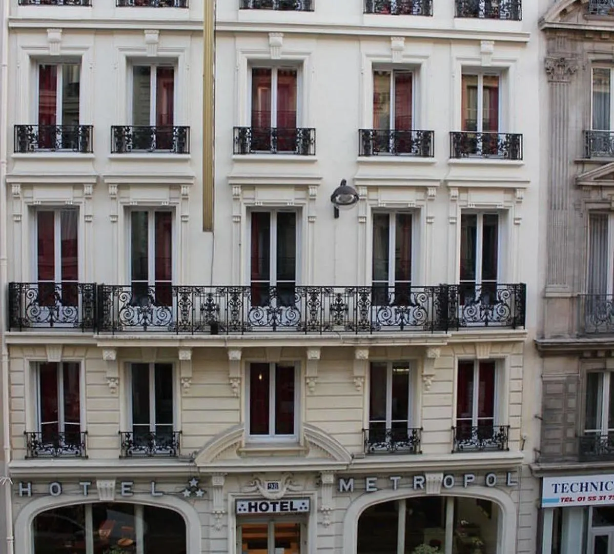Hotel Metropol Parigi 3*,