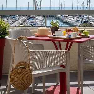 Ibis Budget Bord De 2*, Mentone Francia