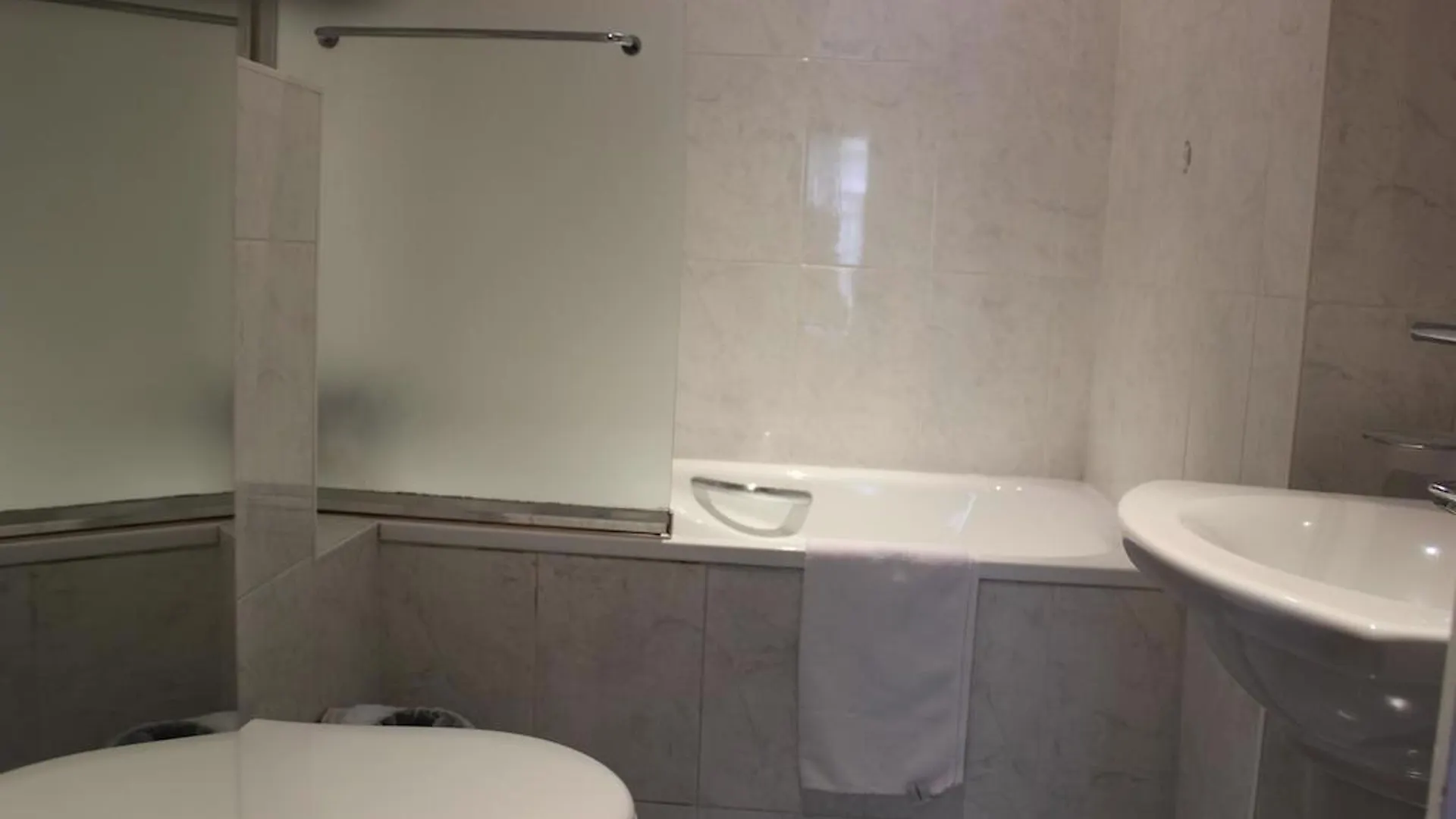 Metropol Hotel Paris 3*,  France